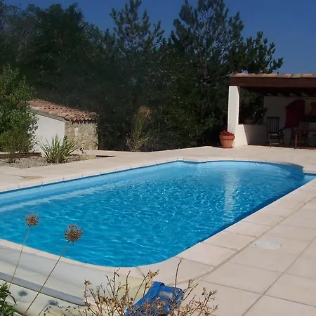 Domaine St George Bed & Breakfast *