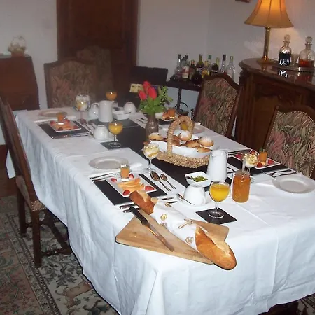 Domaine St George Bed & Breakfast *